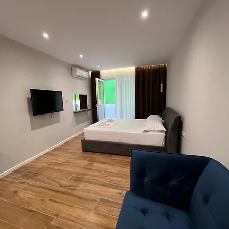 Cozy Near Center Apartment