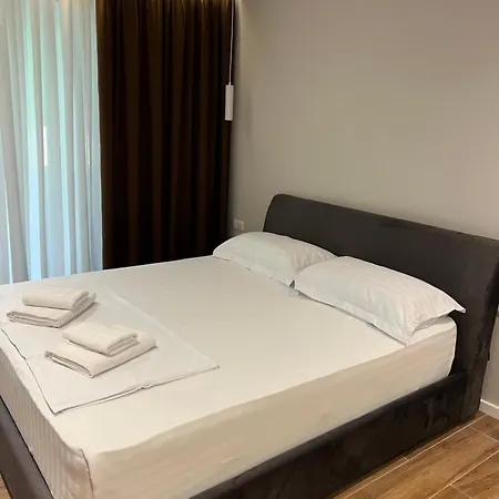 Cozy Near Center Appartamento Tirana