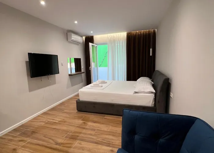 Cozy Near Center Apartament